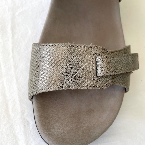 MEPHISTO Womens Sandals Jemila in Dark Taupe Leather Adjustable EXC Sz 9 US - Picture 11 of 13